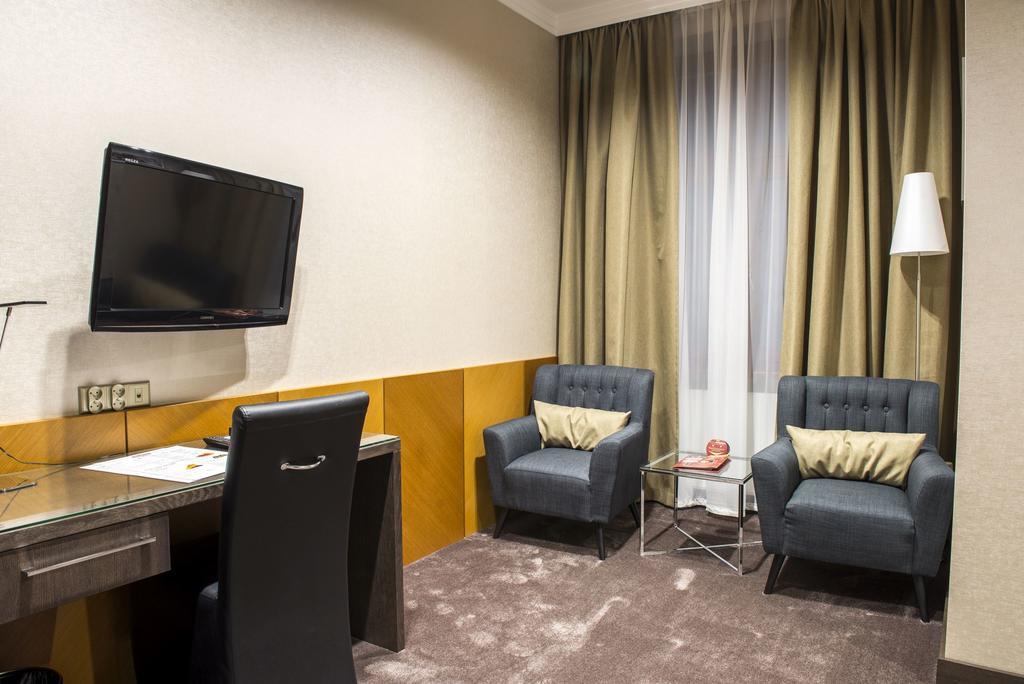 Kaliszki Hotel Europa מראה חיצוני תמונה