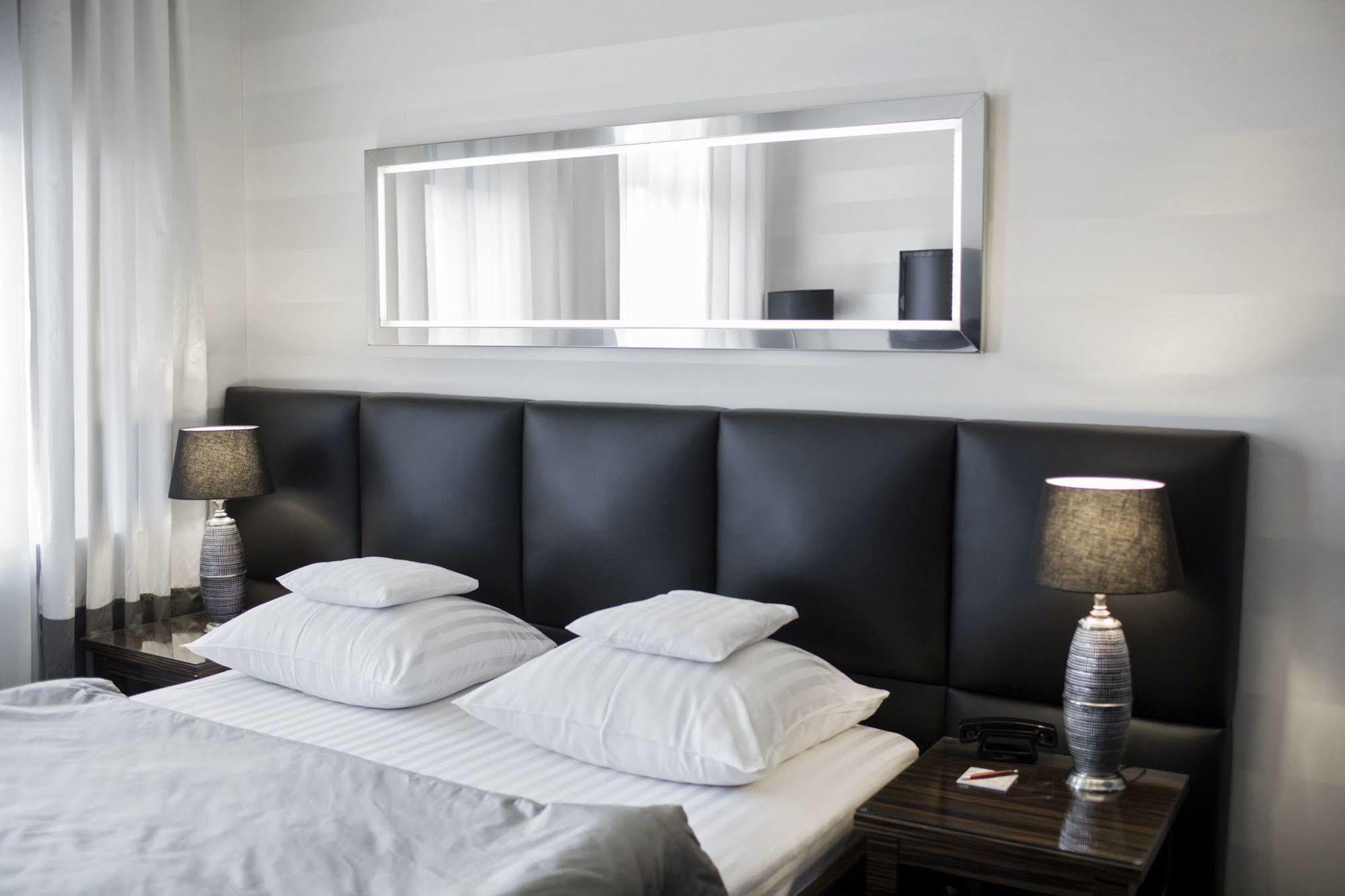 Kaliszki Hotel Europa מראה חיצוני תמונה
